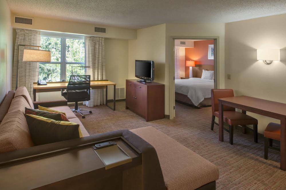 Residence Inn Indianapolis Airport Exterior foto